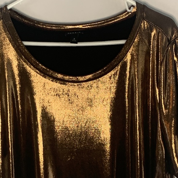 Torrid Size 3 metallic copper liquid shine  slinky short sleeve knit top - Picture 2 of 7